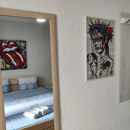 La Casa Di Elisa 3* Χβαρ