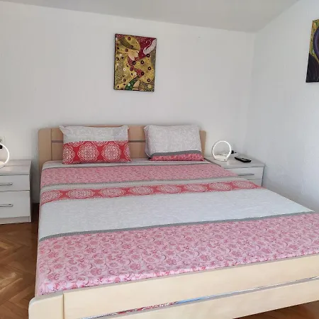 La Casa Di Elisa 3* Χβαρ